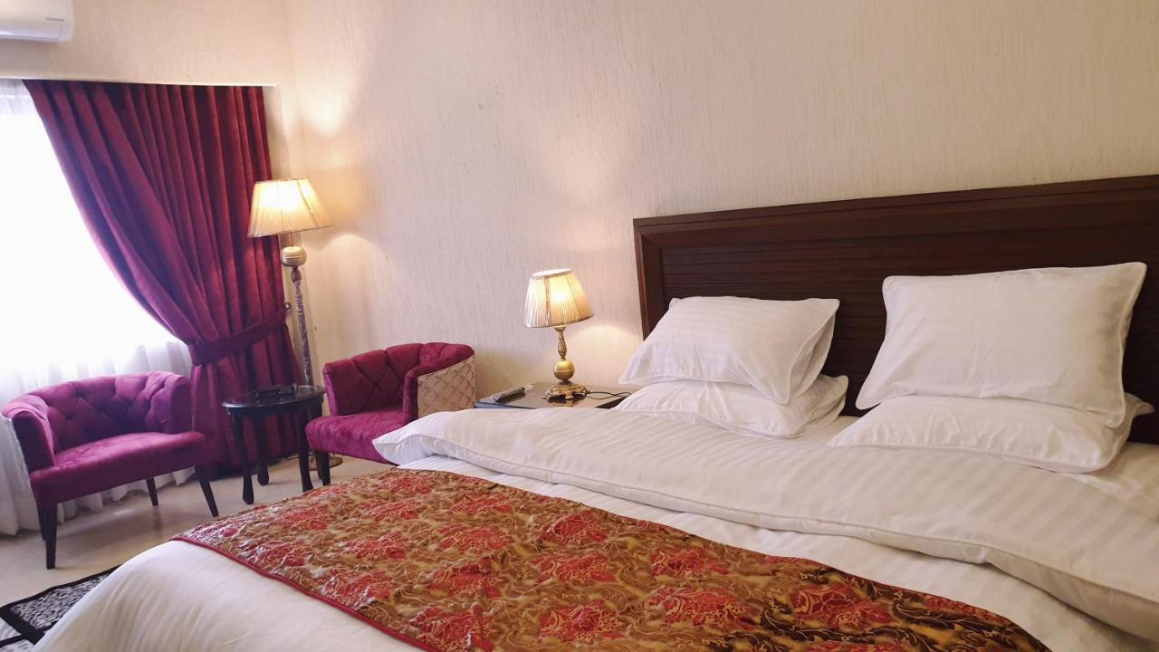 Hotel Grand Arena Rawalpindi Dış mekan fotoğraf