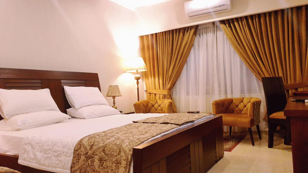 Hotel Grand Arena Rawalpindi Dış mekan fotoğraf