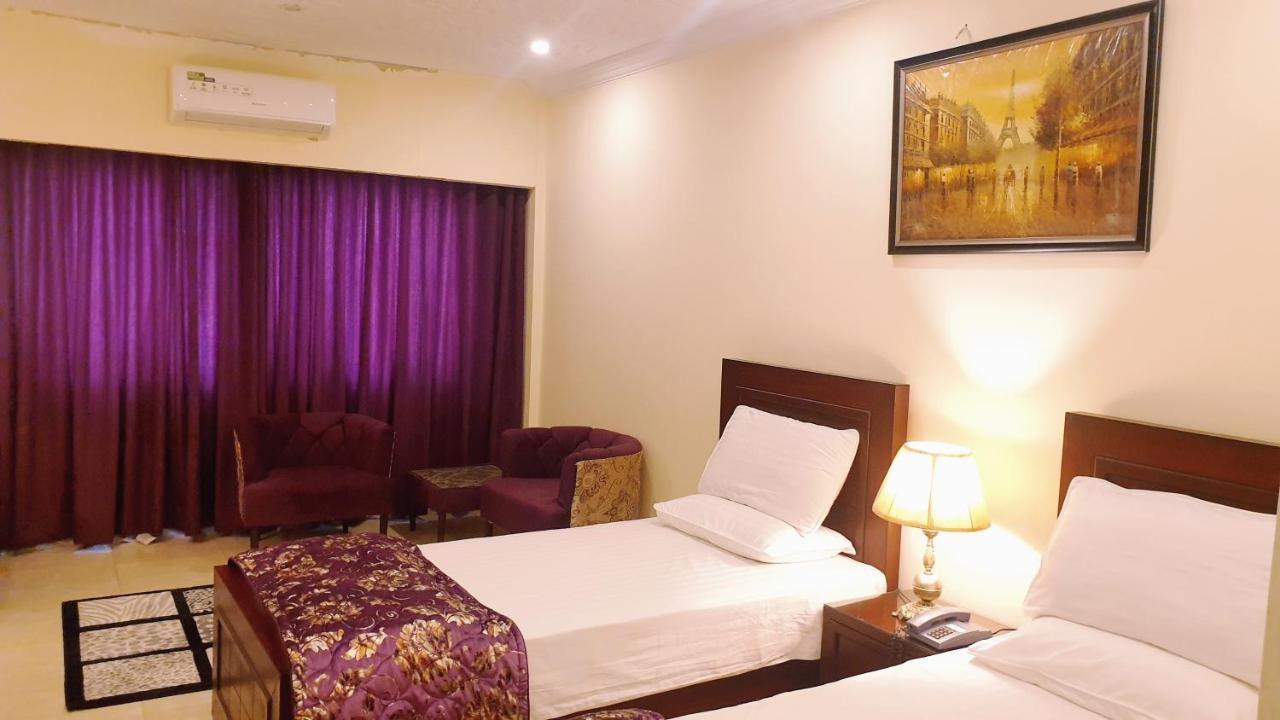 Hotel Grand Arena Rawalpindi Dış mekan fotoğraf