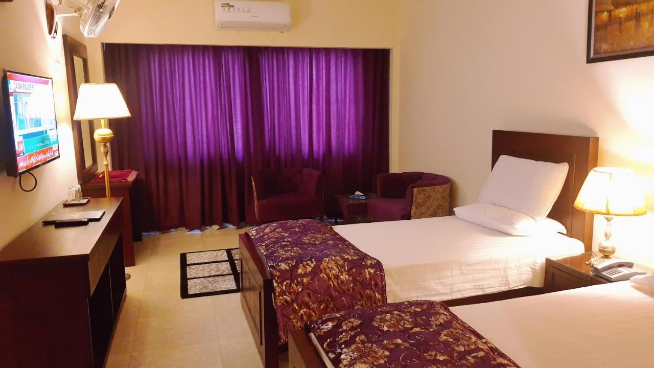 Hotel Grand Arena Rawalpindi Dış mekan fotoğraf