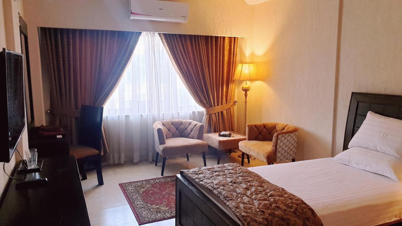 Hotel Grand Arena Rawalpindi Dış mekan fotoğraf